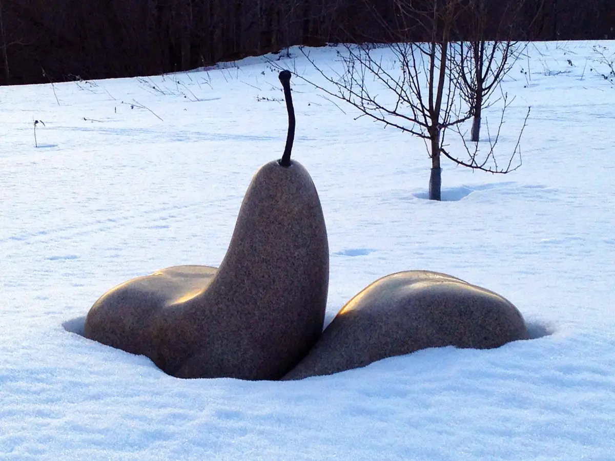 Pear Seats, view 4