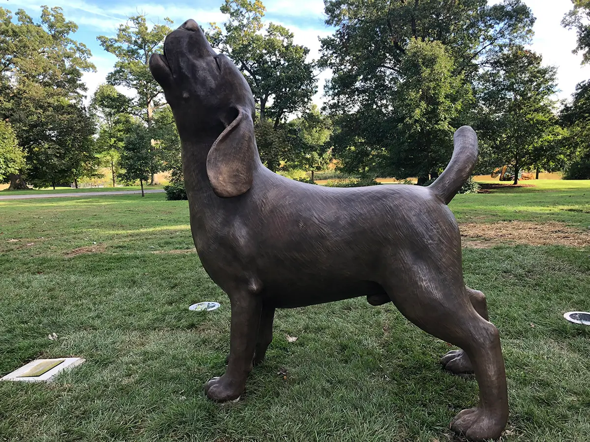 Shilo Howling Beagle, view 2
